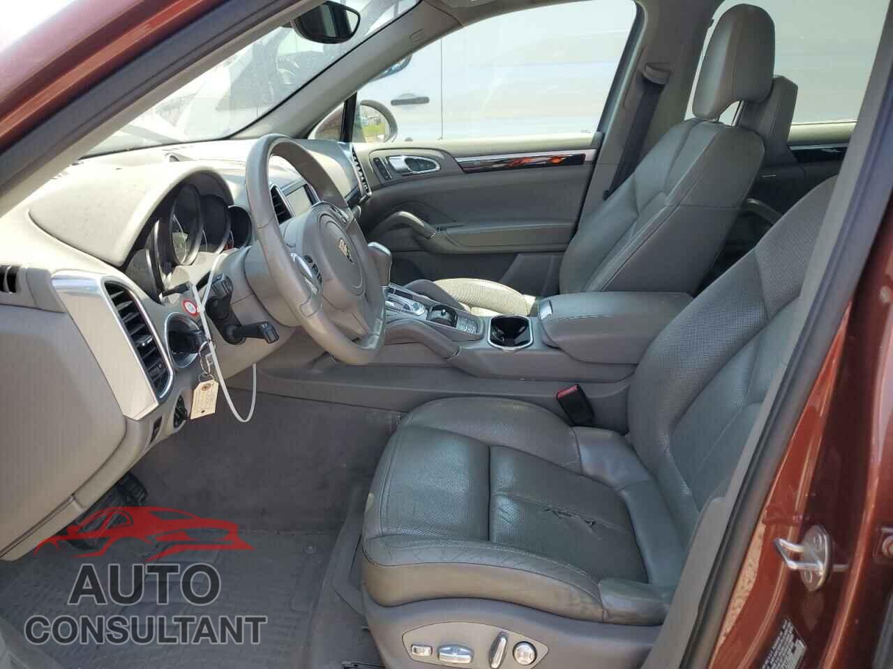 PORSCHE CAYENNE 2012 - WP1AA2A2XCLA10999