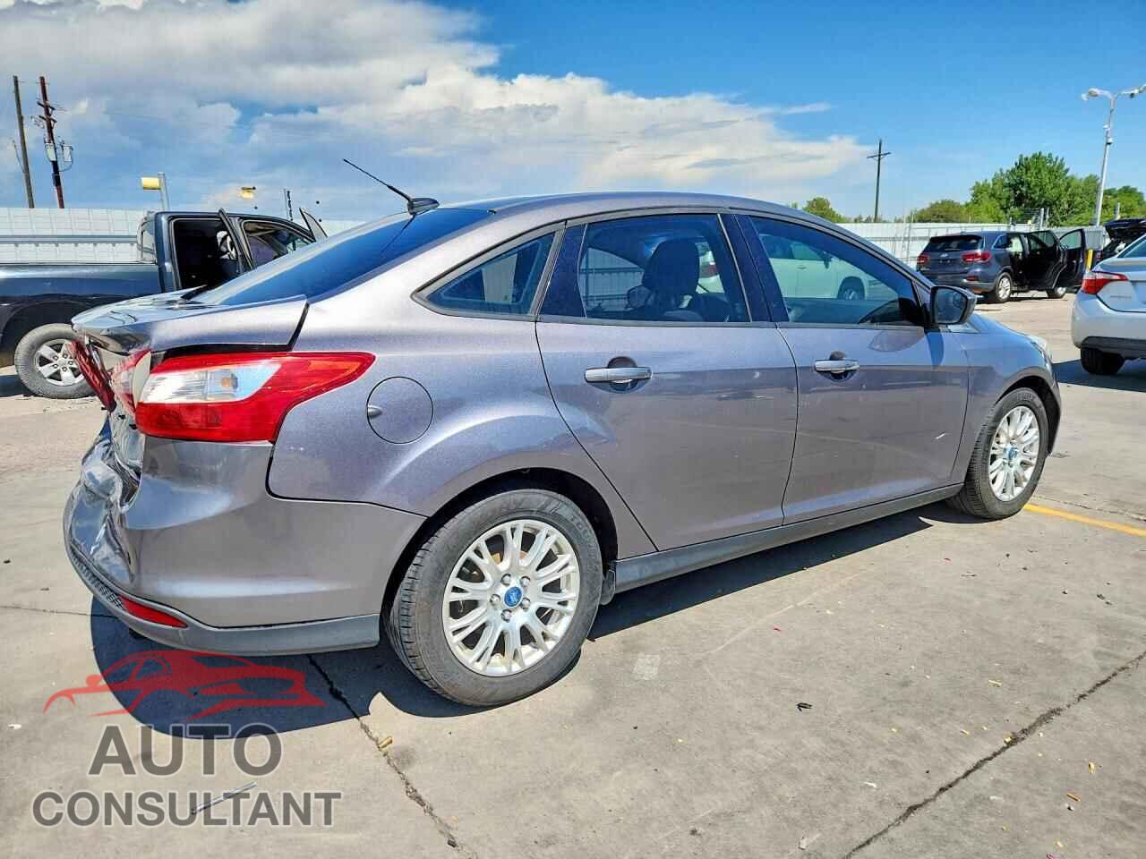FORD FOCUS 2012 - 1FAHP3F20CL179433