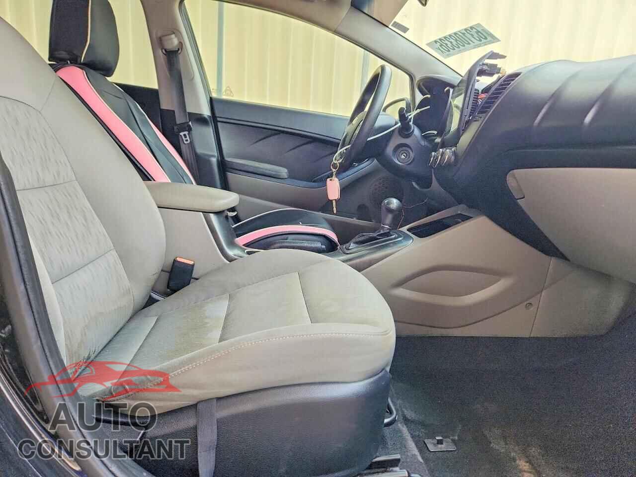 KIA FORTE 2016 - KNAFK4A65G5552182