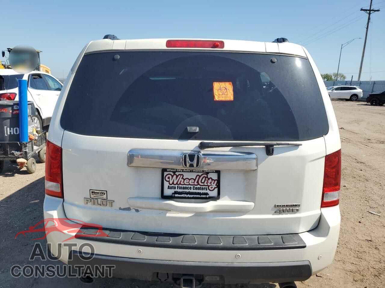 HONDA PILOT 2011 - 5FNYF4H93BB506258