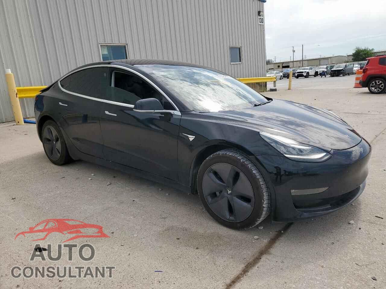 TESLA MODEL 3 2018 - 5YJ3E1EA8JF044210