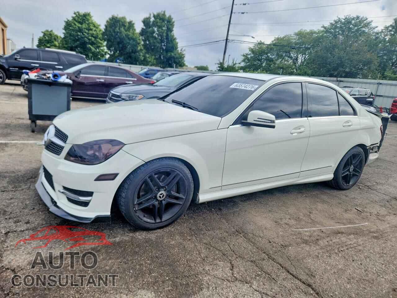 MERCEDES-BENZ C-CLASS 2012 - WDDGF8BB2CR191128