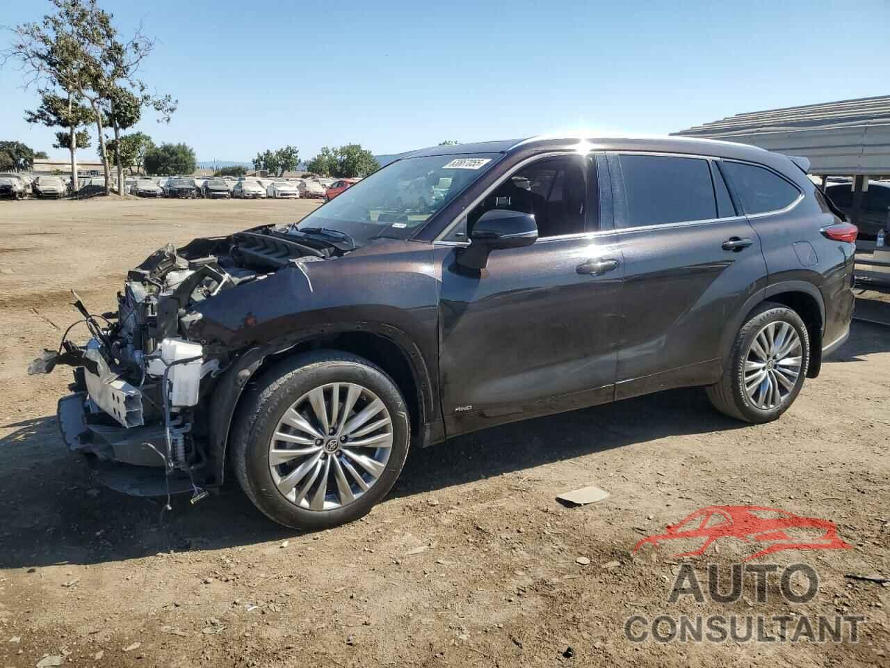 TOYOTA HIGHLANDER 2022 - 5TDEBRCH7NS082075