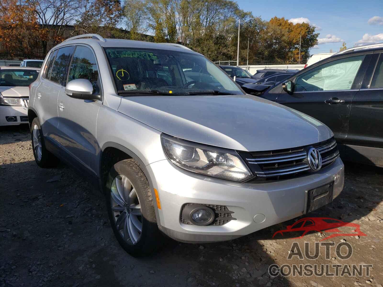 VOLKSWAGEN TIGUAN 2016 - WVGBV7AXXGW598759