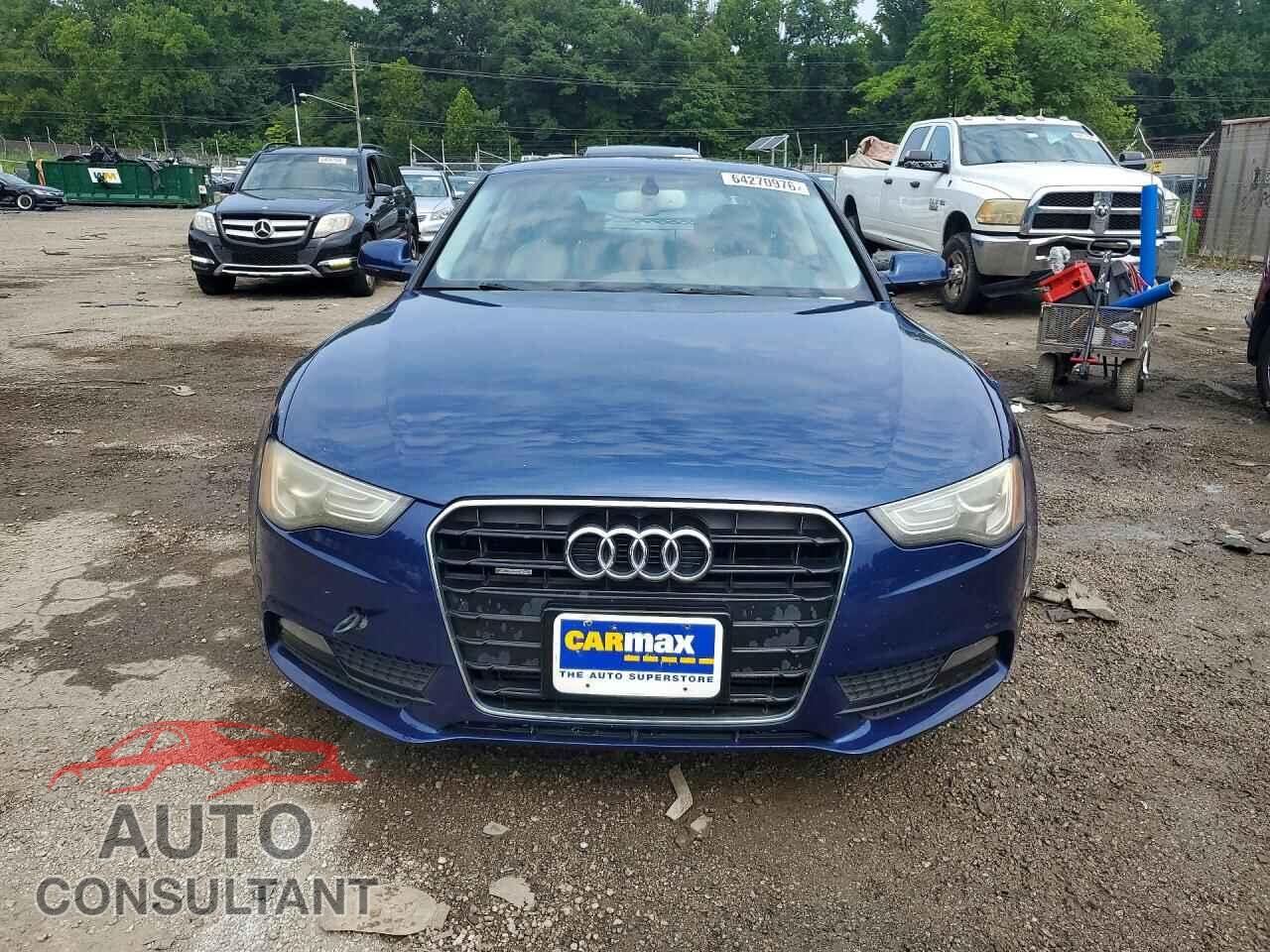 AUDI A5 2014 - WAURFAFR0EA014402