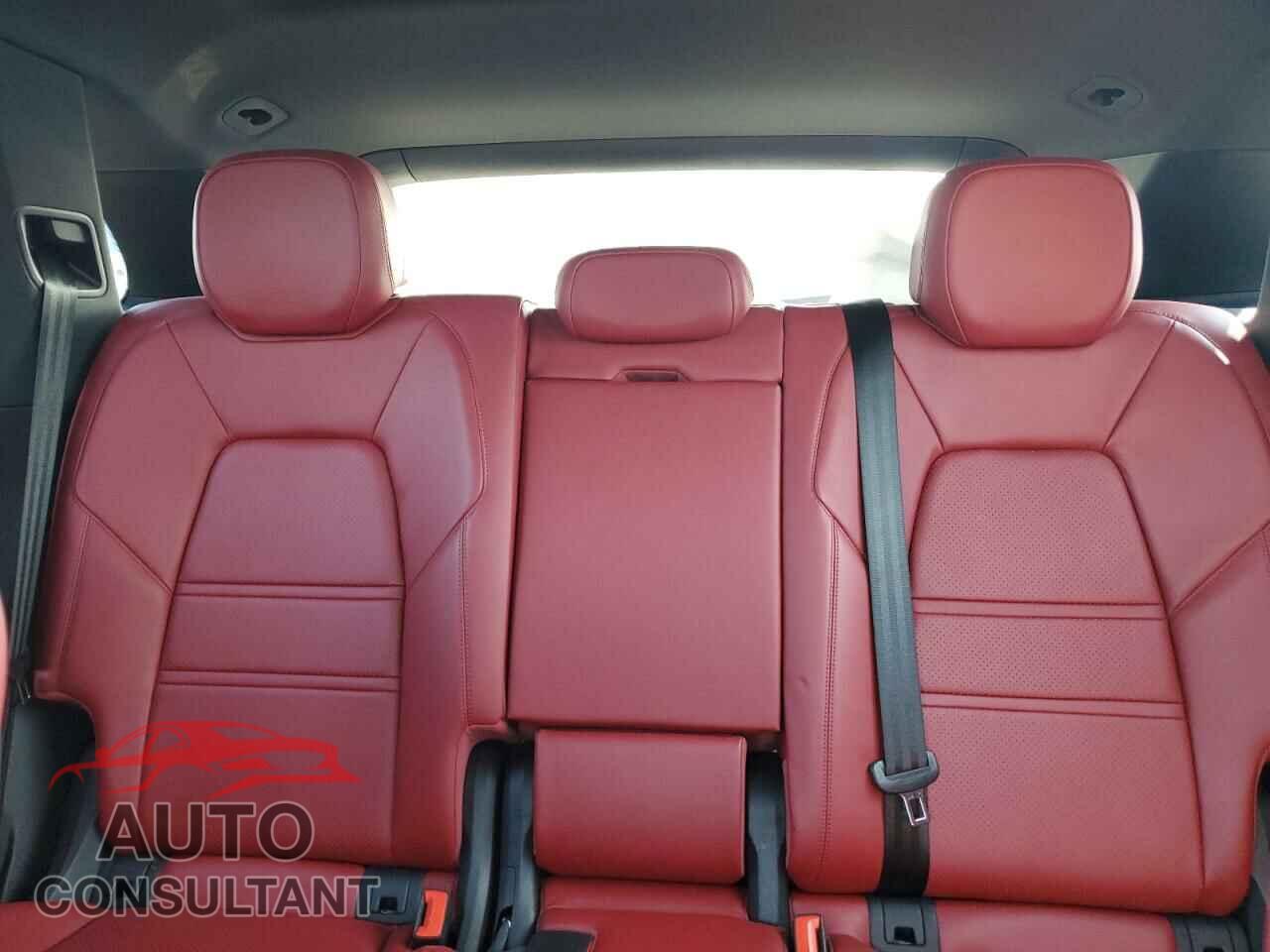 PORSCHE CAYENNE 2021 - WP1AA2AY5MDA01840