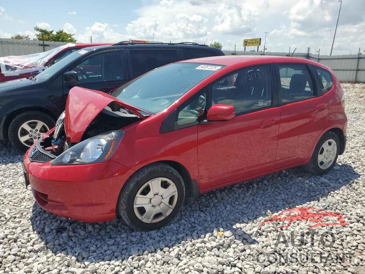 HONDA FIT 2013 - JHMGE8H32DC082670