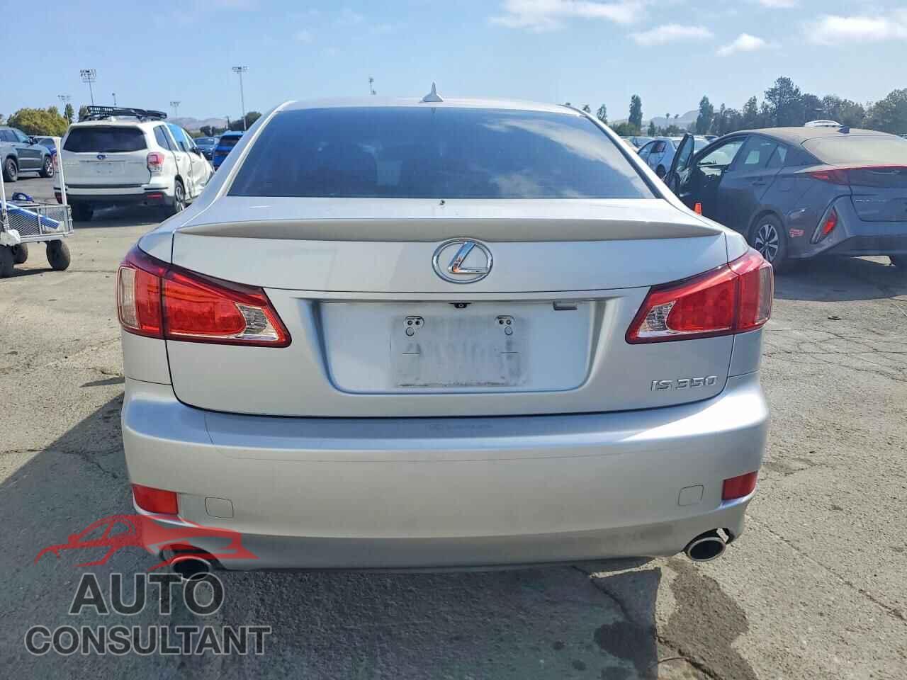 LEXUS IS 2011 - JTHBE5C25B5025386