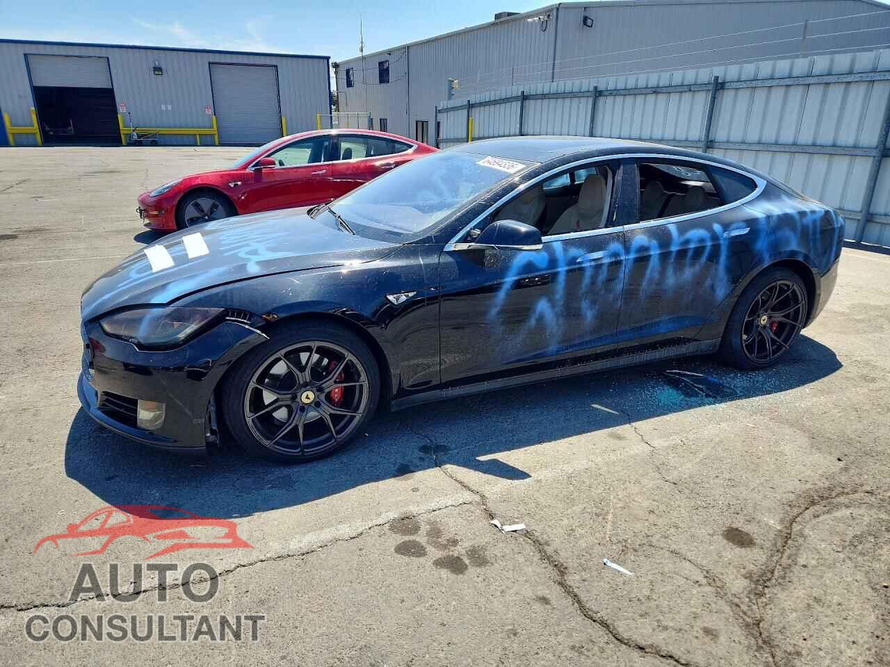 TESLA MODEL S 2013 - 5YJSA1CN0DFP05147