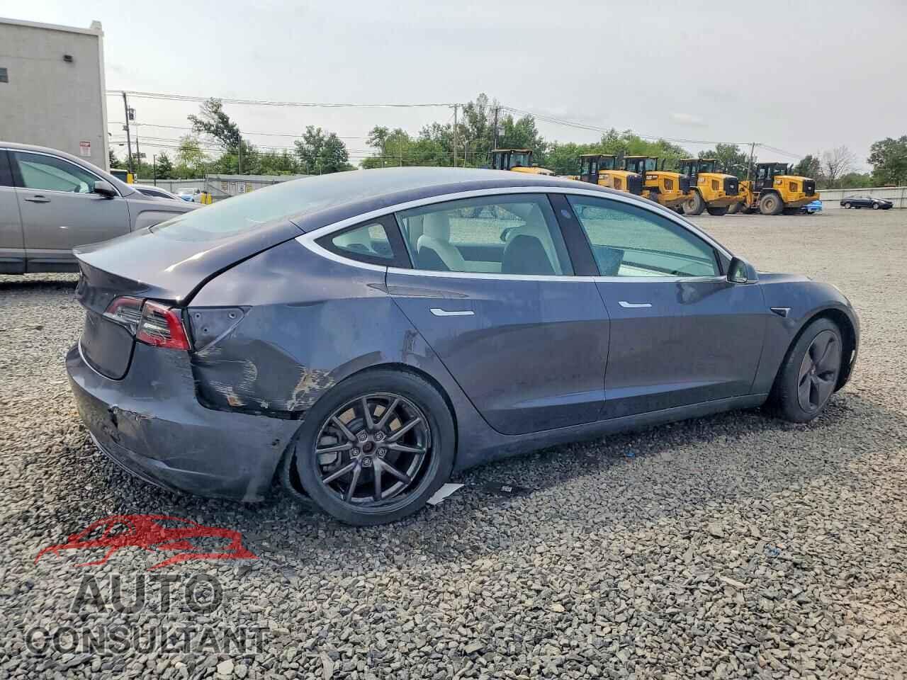 TESLA MODEL 3 2018 - 5YJ3E1EAXJF155583