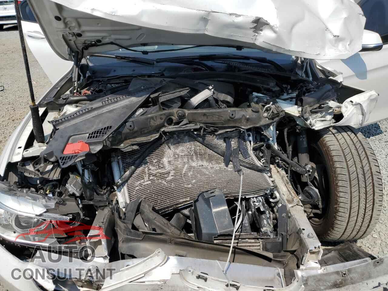BMW 3 SERIES 2015 - WBA3B1G56FNT03405