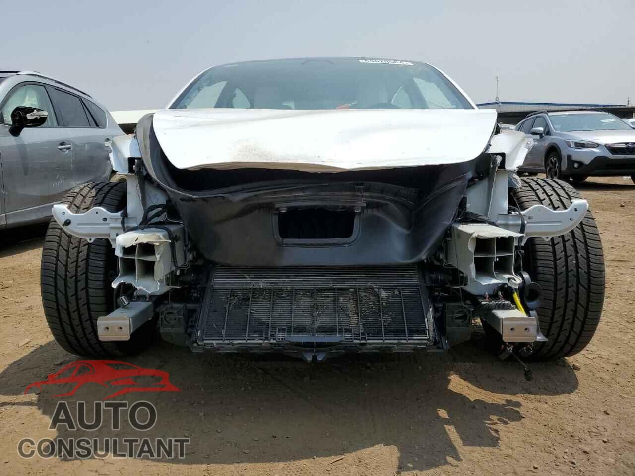 TESLA MODEL 3 2021 - 5YJ3E1EB2MF053031