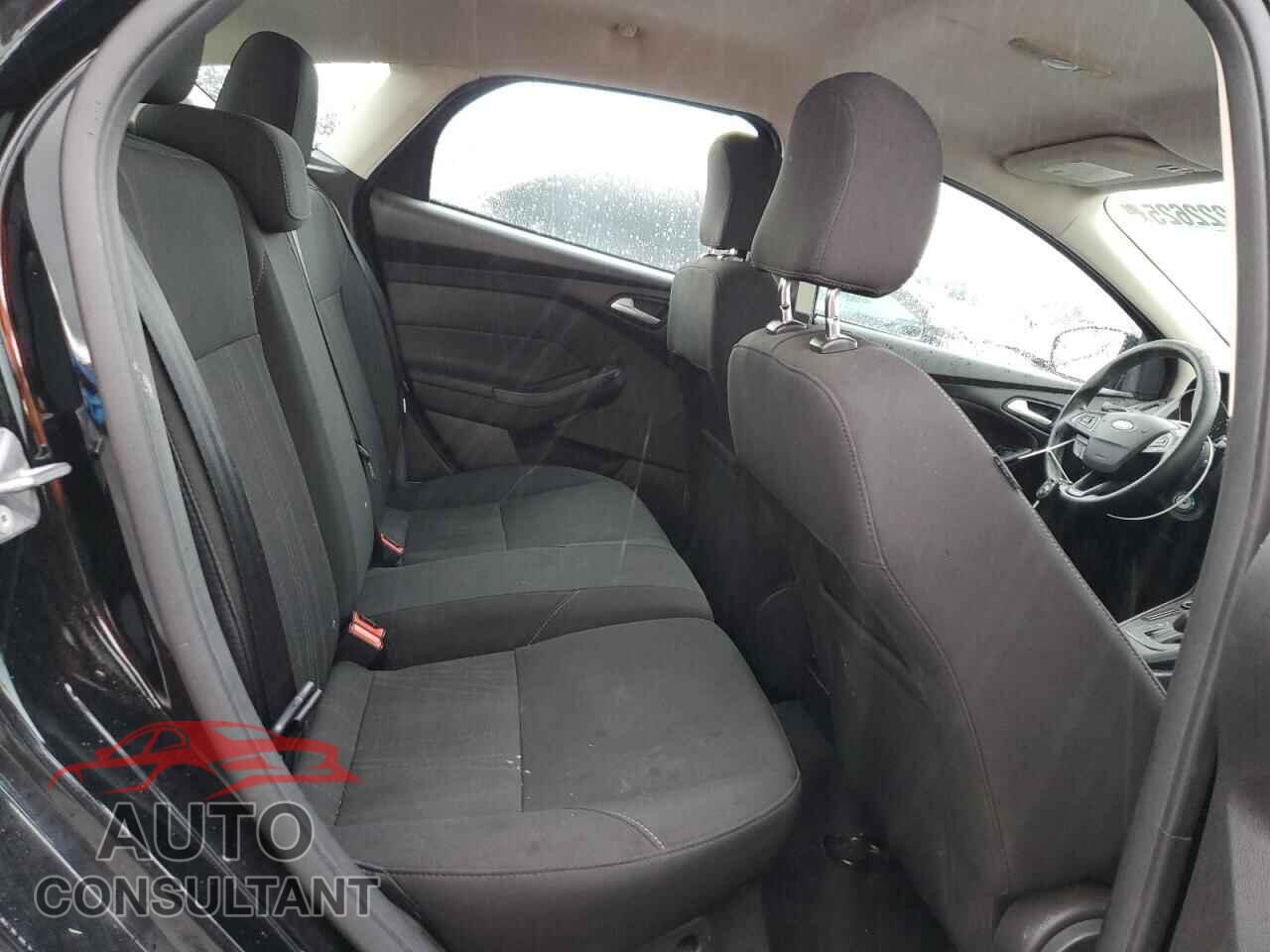 FORD FOCUS 2017 - 1FADP3K20HL345574