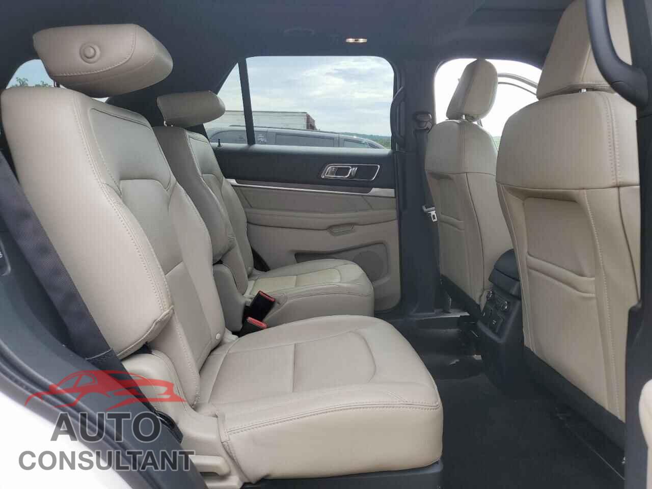 FORD EXPLORER 2018 - 1FM5K8F87JGB40031