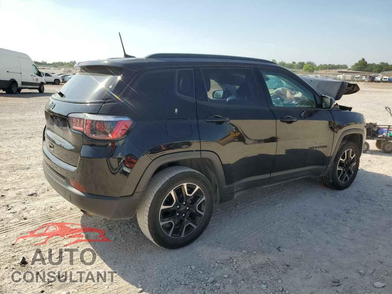 JEEP COMPASS 2019 - 3C4NJDAB0KT689196