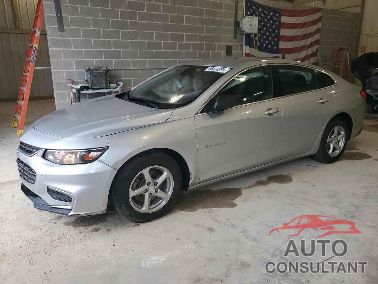 CHEVROLET MALIBU 2018 - 1G1ZB5ST0JF230439