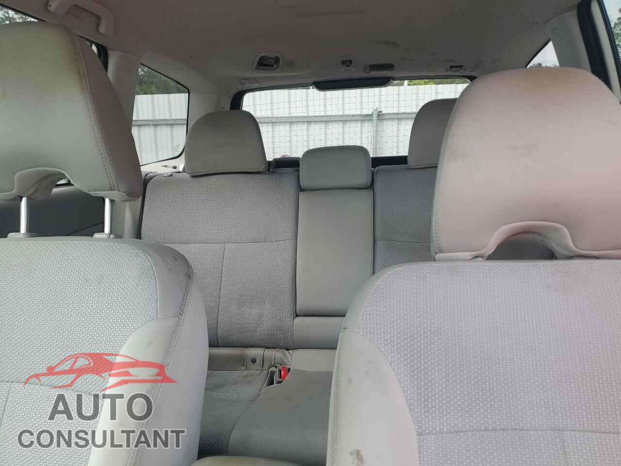 SUBARU FORESTER 2011 - JF2SHABC6BG780161