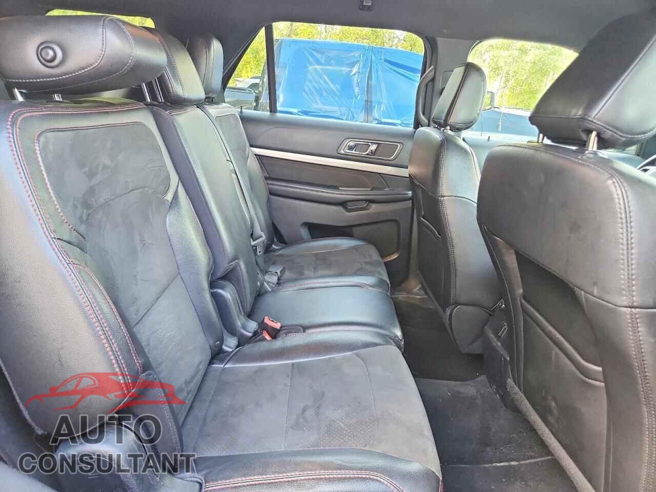 FORD EXPLORER 2018 - 1FM5K7D82JGB95595
