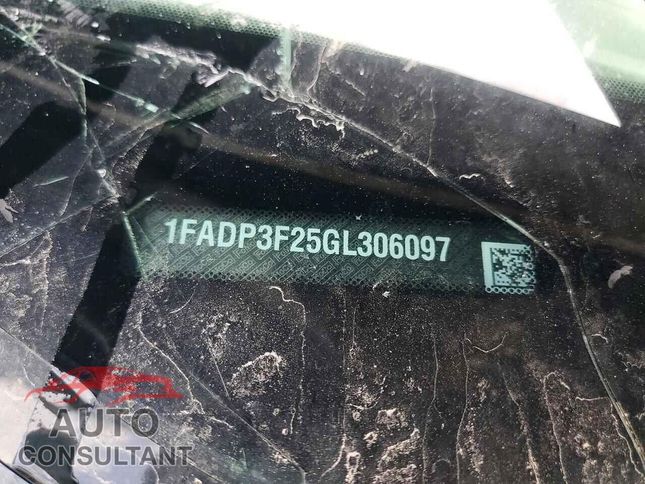 FORD FOCUS 2016 - 1FADP3F25GL306097
