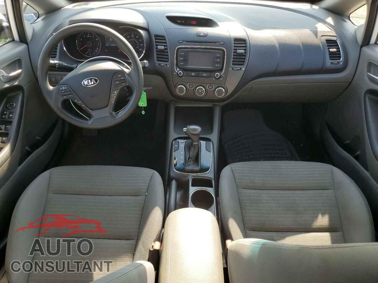 KIA FORTE 2017 - 3KPFL4A76HE080010
