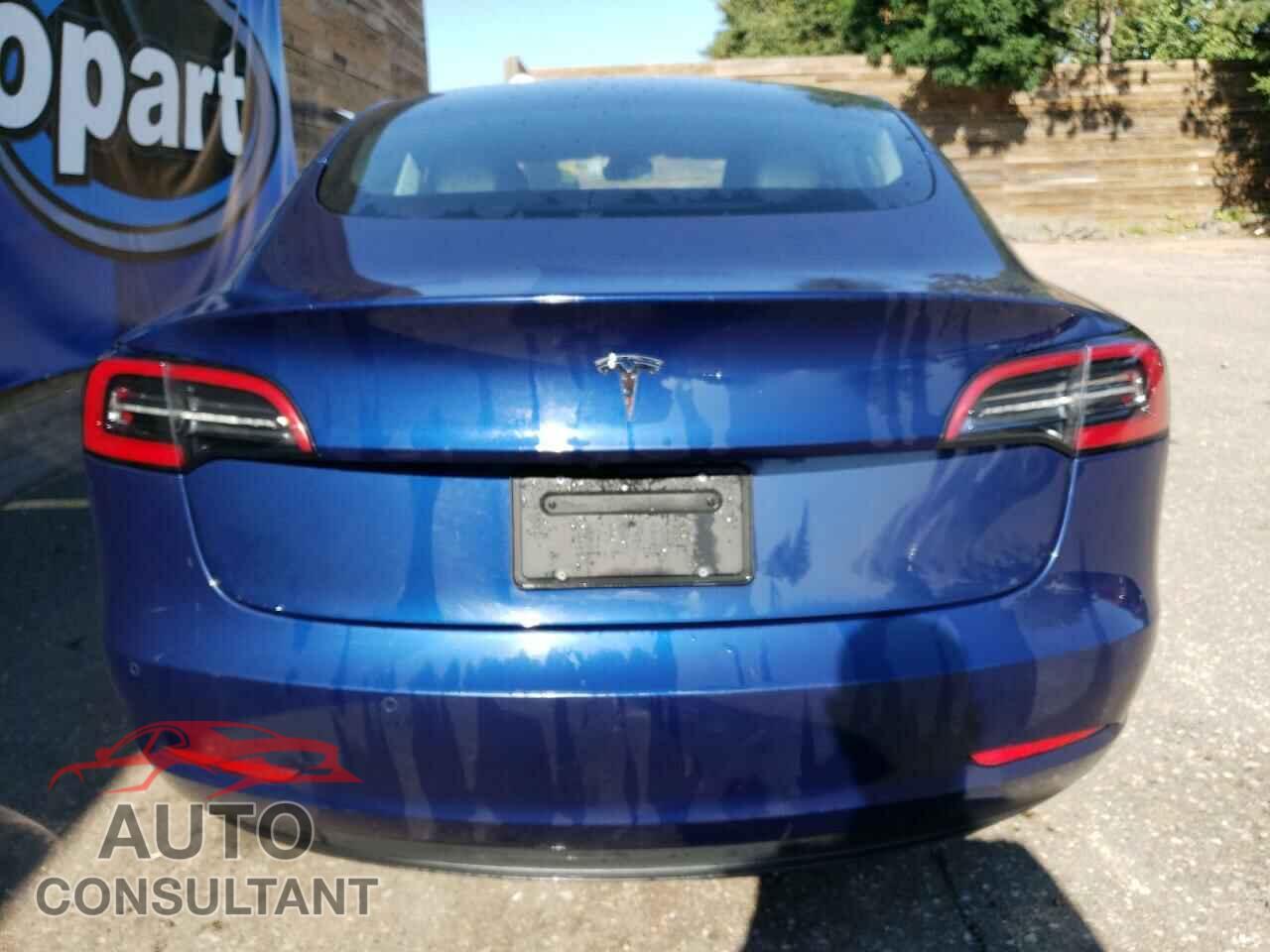TESLA MODEL 3 2022 - 5YJ3E1EA6NF188439