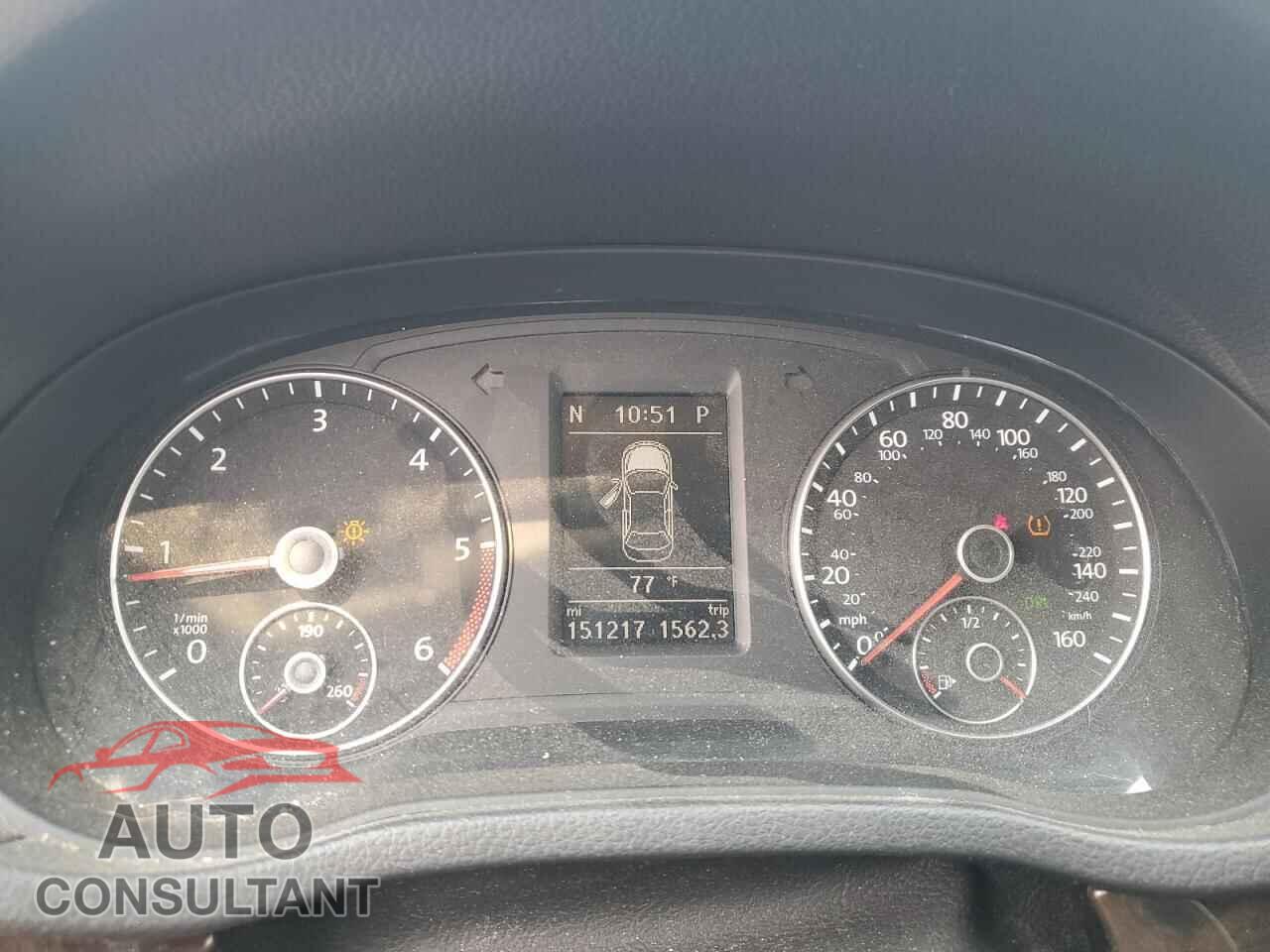 VOLKSWAGEN PASSAT 2015 - 1VWCV7A36FC067836