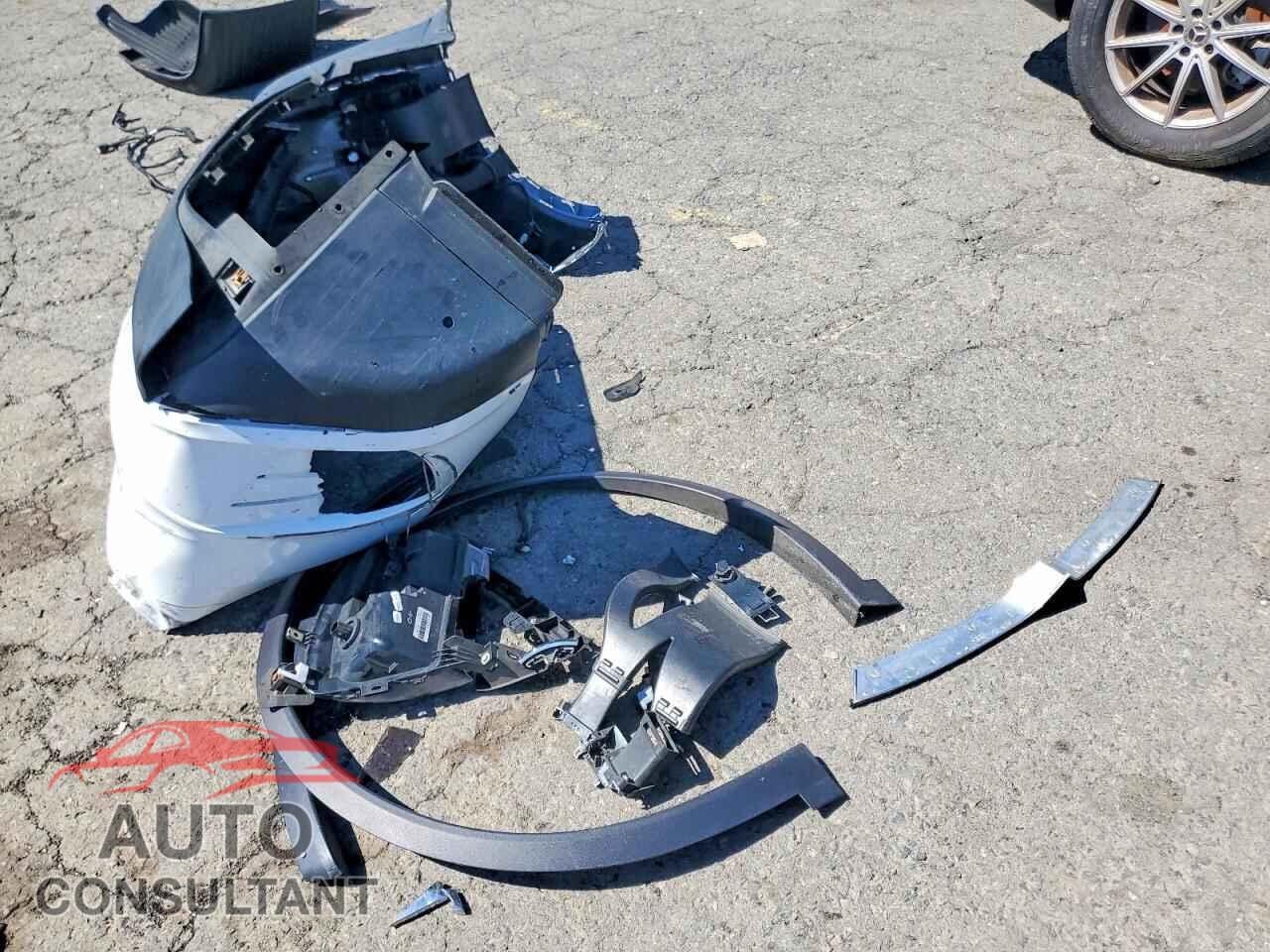 TESLA MODEL X 2016 - 5YJXCAE48GFS00692