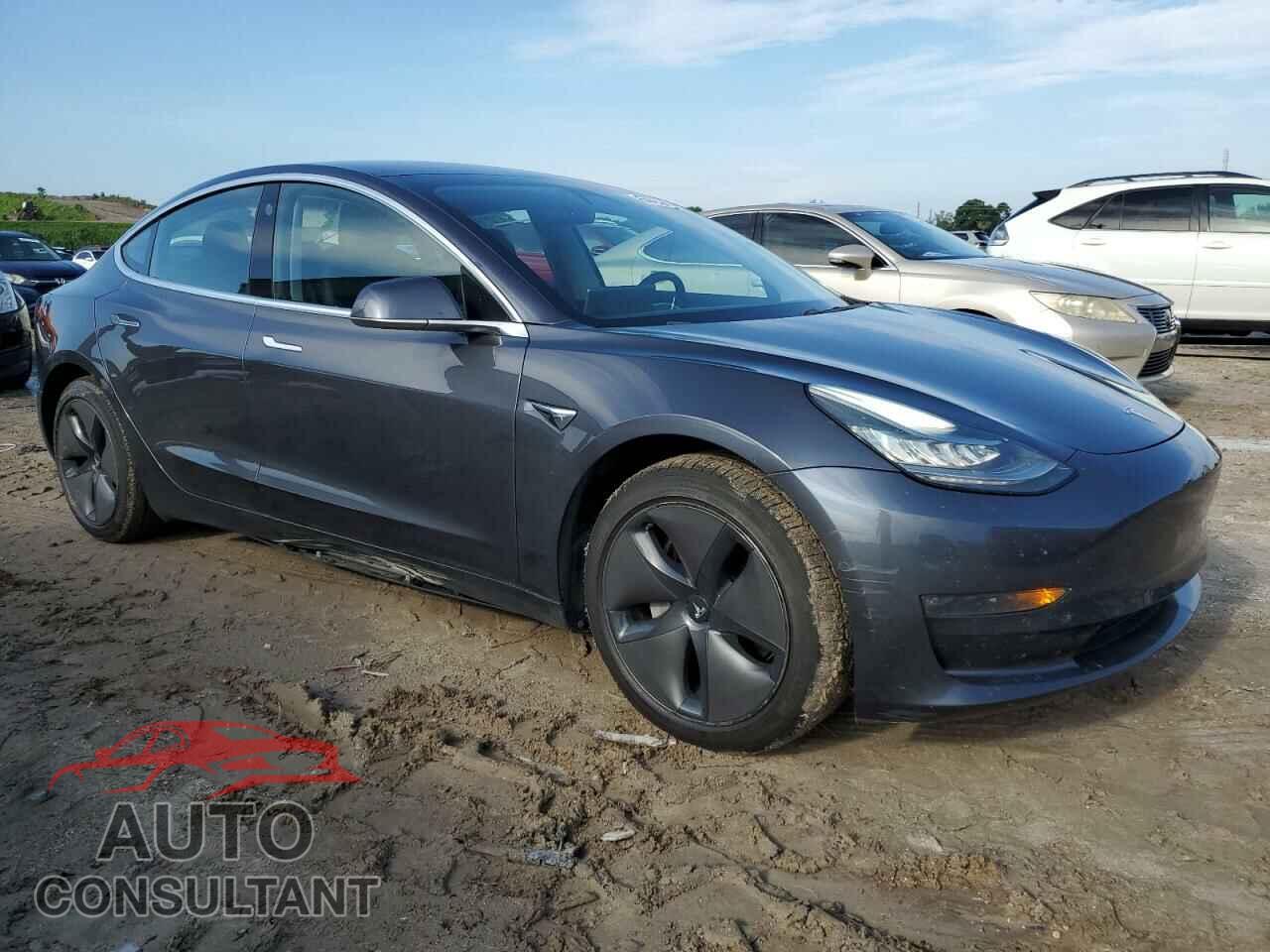 TESLA MODEL 3 2018 - 5YJ3E1EA8JF040948
