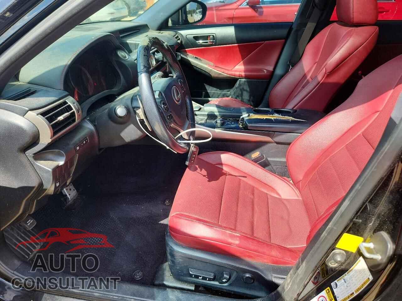 LEXUS IS 2014 - JTHBF1D20E5015017