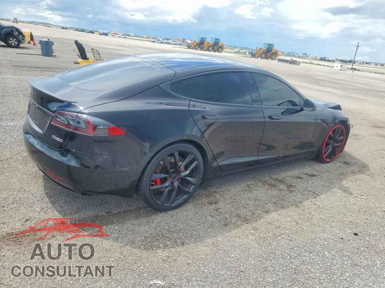 TESLA MODEL S 2017 - 5YJSA1E47HF200717