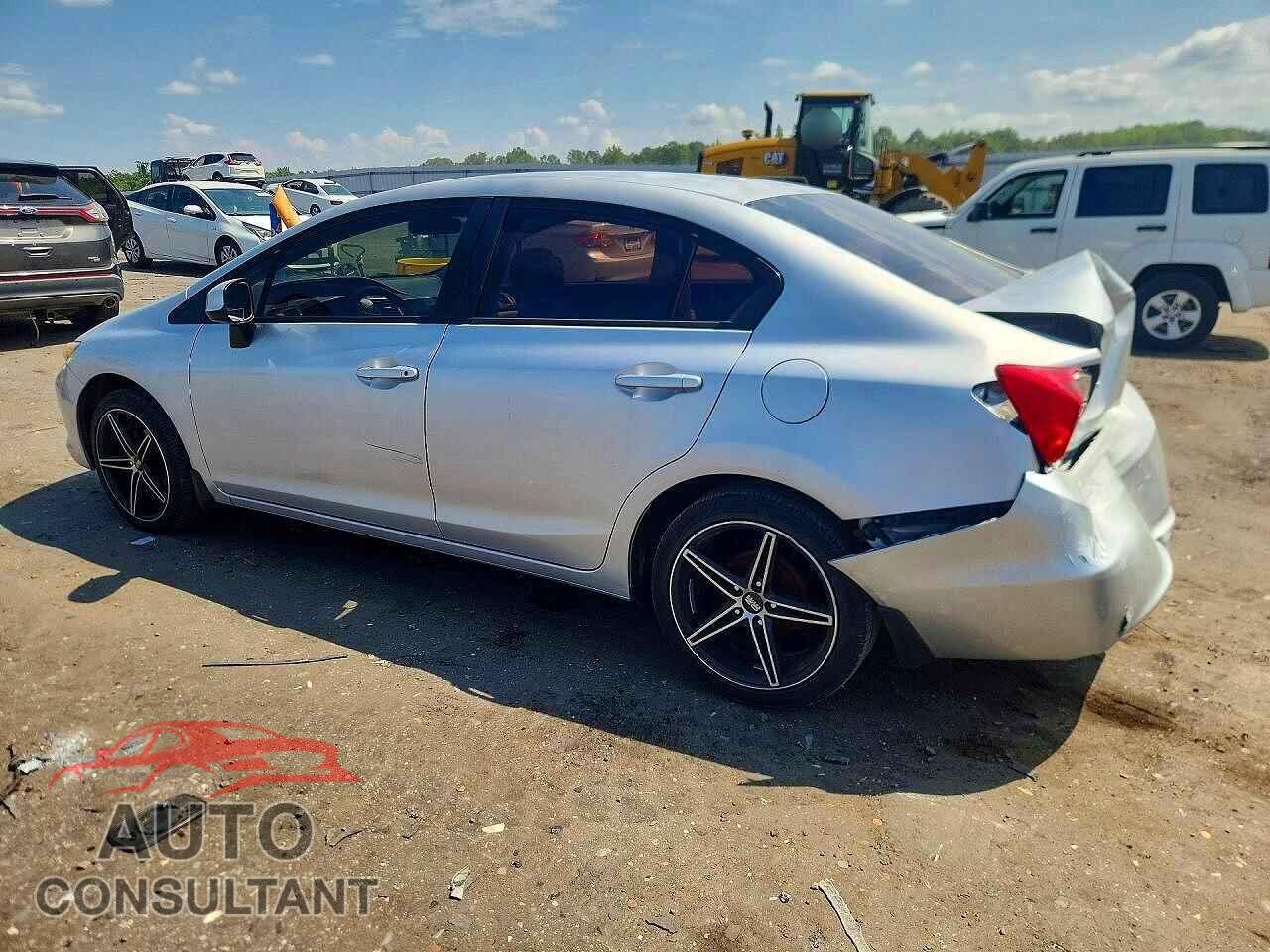 HONDA CIVIC 2012 - 2HGFB2F56CH559153