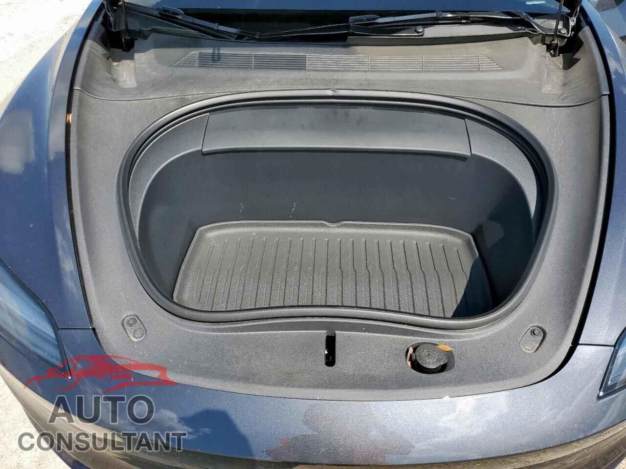 TESLA MODEL 3 2024 - 5YJ3E1EA9RF783243