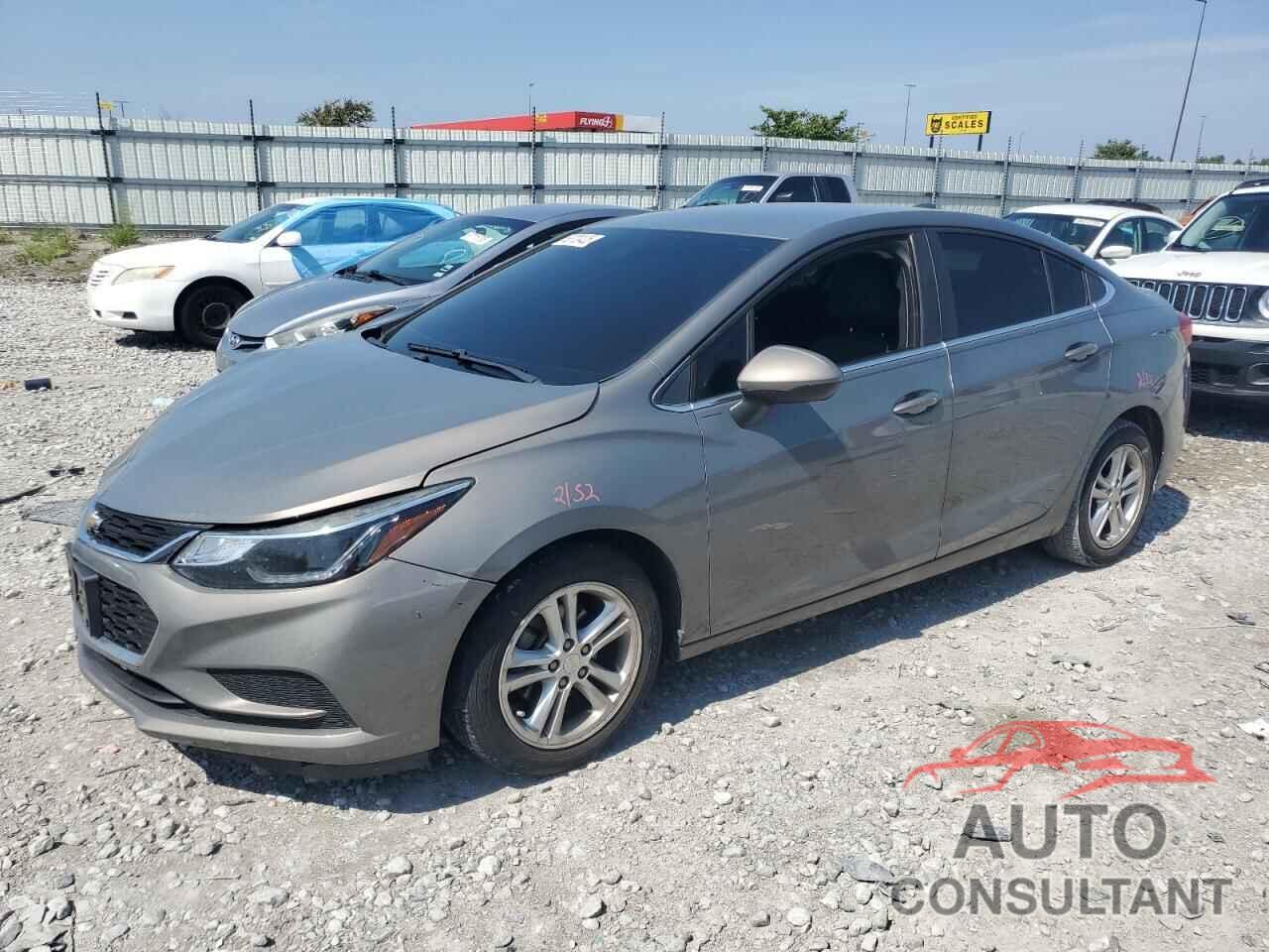 CHEVROLET CRUZE 2018 - 1G1BE5SM7J7192252