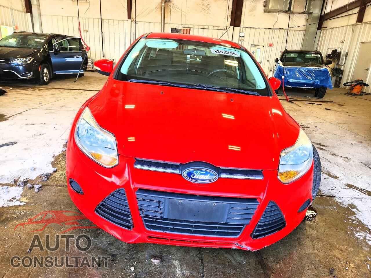 FORD FOCUS 2014 - 1FADP3F23EL280290