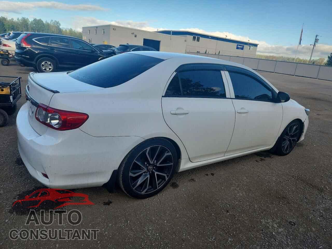 TOYOTA COROLLA 2012 - 2T1BU4EEXCC823747