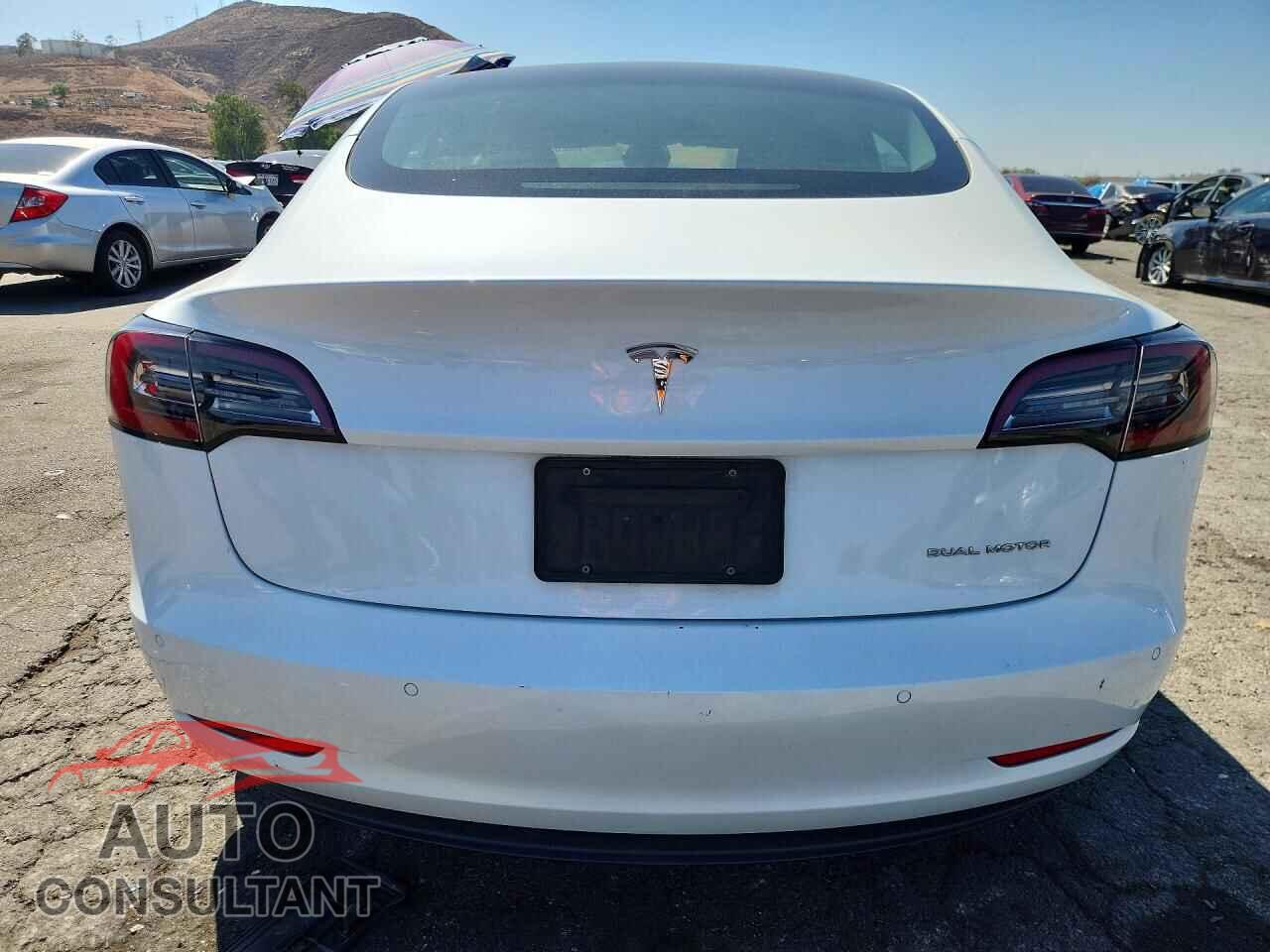 TESLA MODEL 3 2022 - 5YJ3E1EB6NF265450
