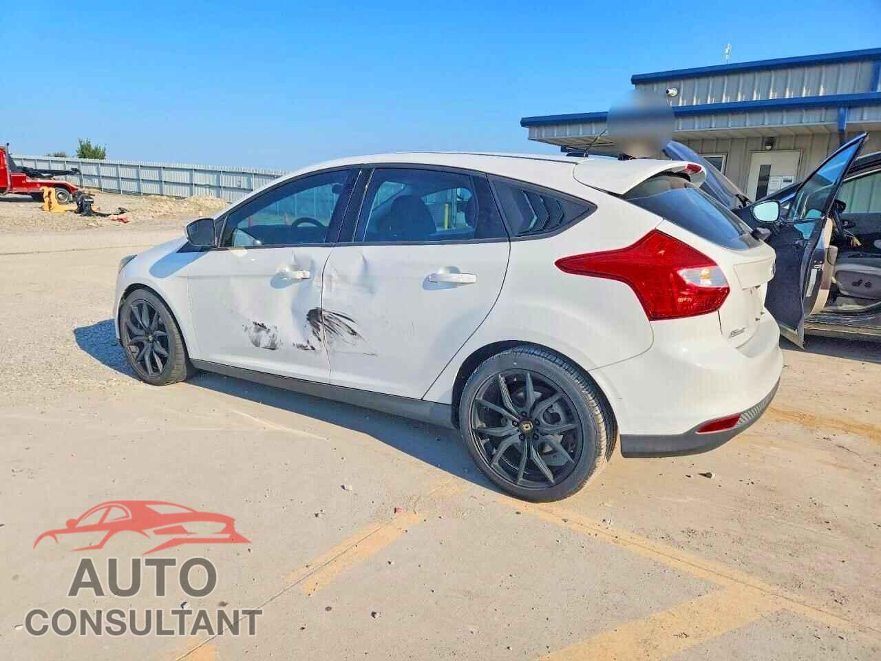 FORD FOCUS 2012 - 1FAHP3K2XCL384652