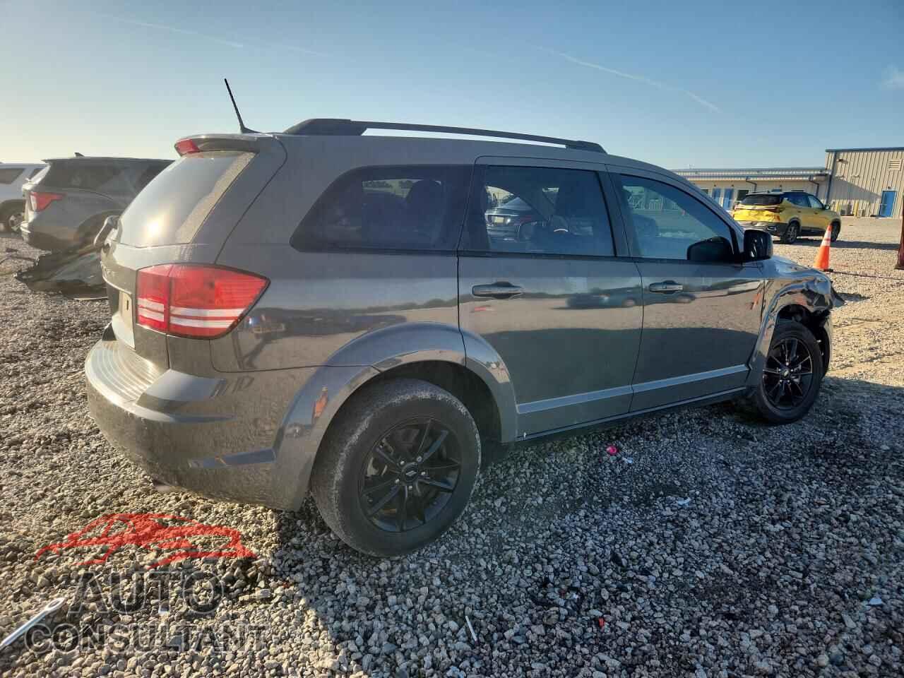 DODGE JOURNEY 2020 - 3C4PDCAB1LT277347