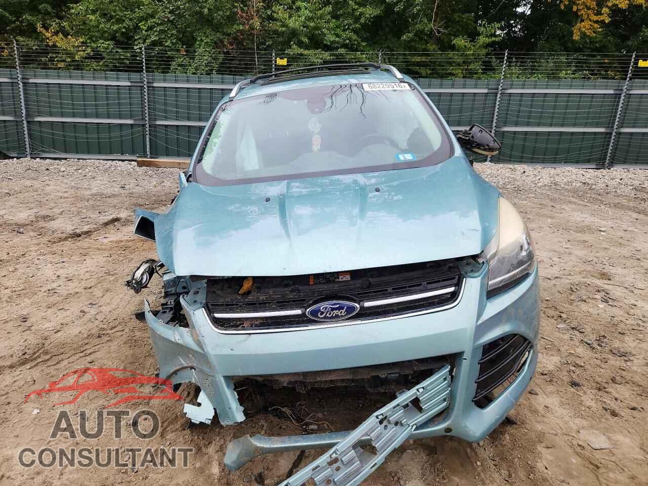 FORD ESCAPE 2013 - 1FMCU9J97DUA32859