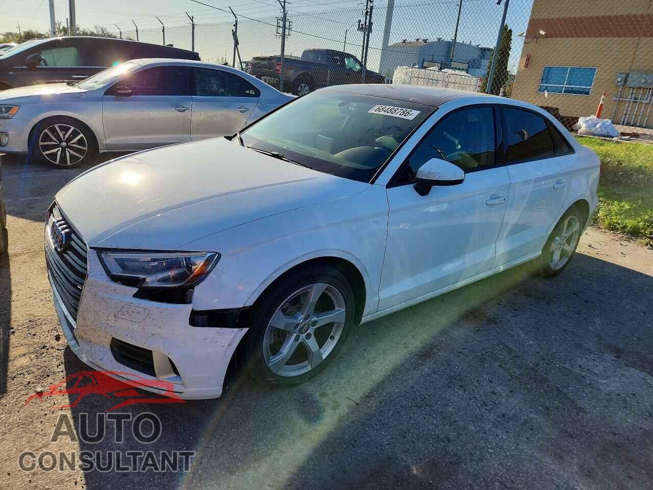 AUDI A3 2019 - WAUAUGFF7K1013111