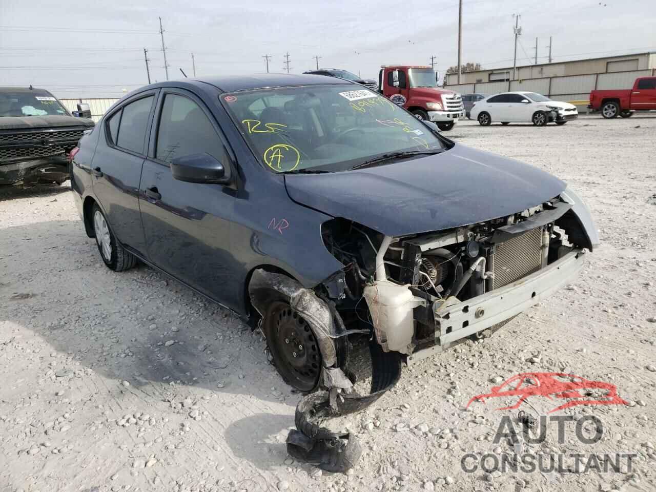 NISSAN VERSA 2017 - 3N1CN7AP4HL891933