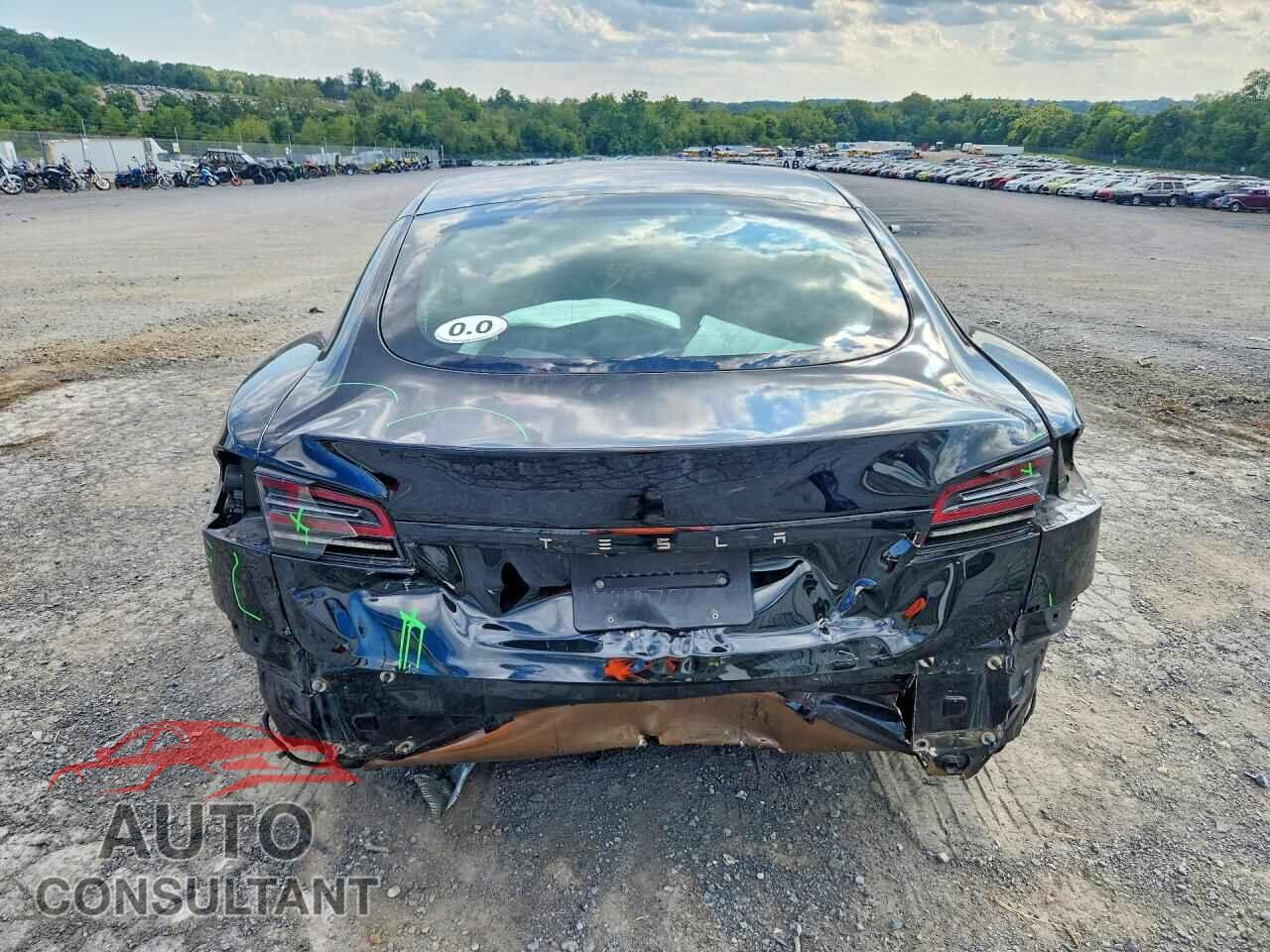 TESLA MODEL S 2023 - 5YJSA1E55PF518004