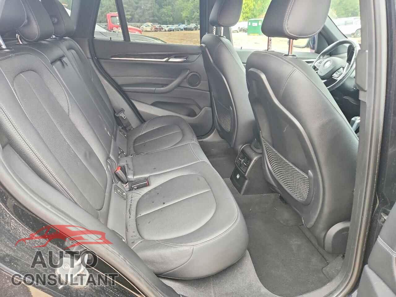 BMW X1 2017 - WBXHT3C39H5F72156