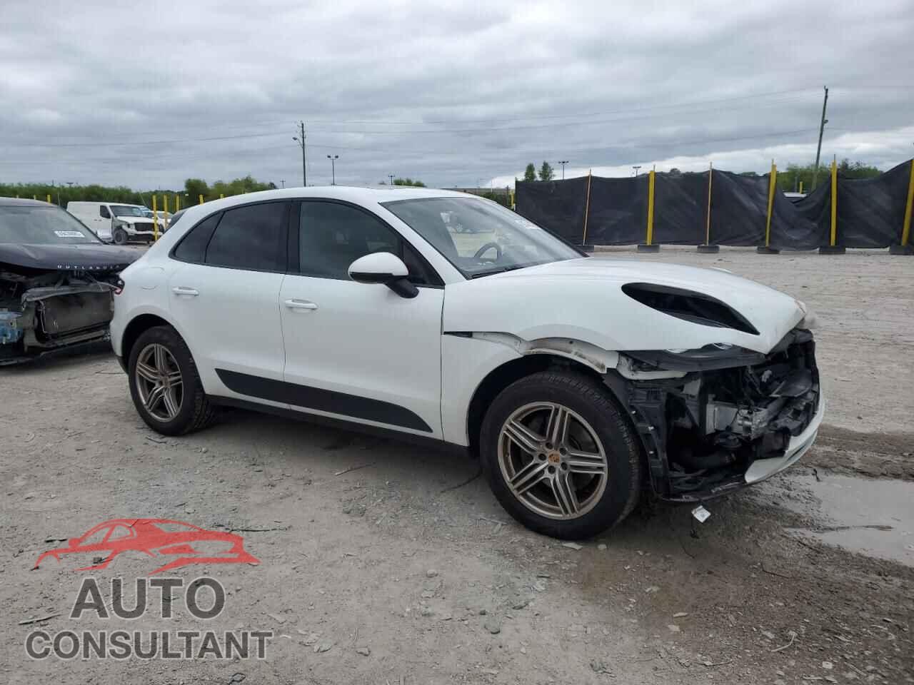PORSCHE MACAN 2018 - WP1AA2A55JLB21970