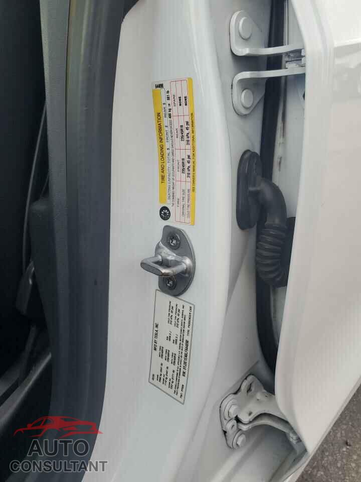 TESLA MODEL 3 2020 - 5YJ3E1EA6LF644890