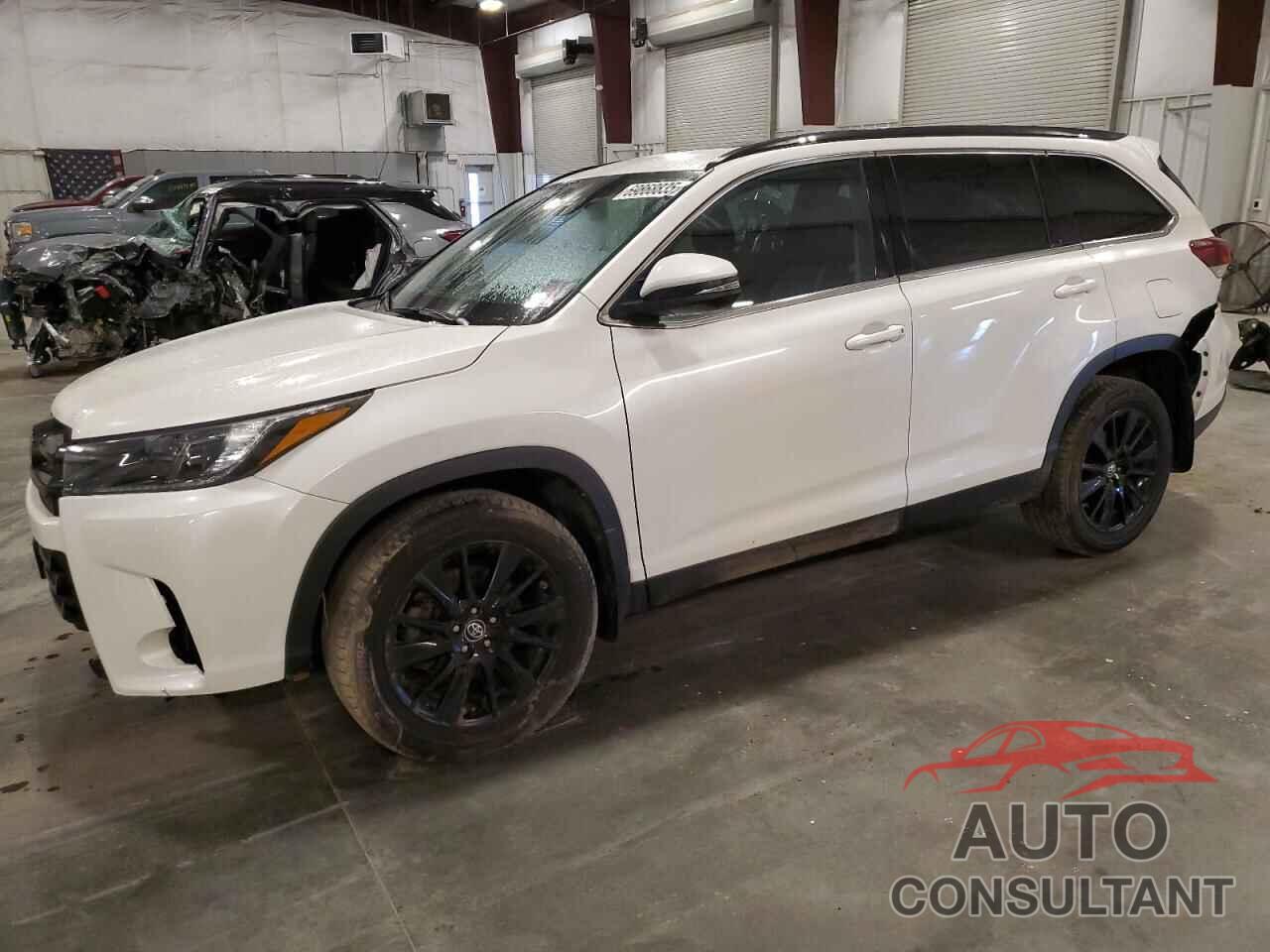 TOYOTA HIGHLANDER 2019 - 5TDJZRFH8KS620025