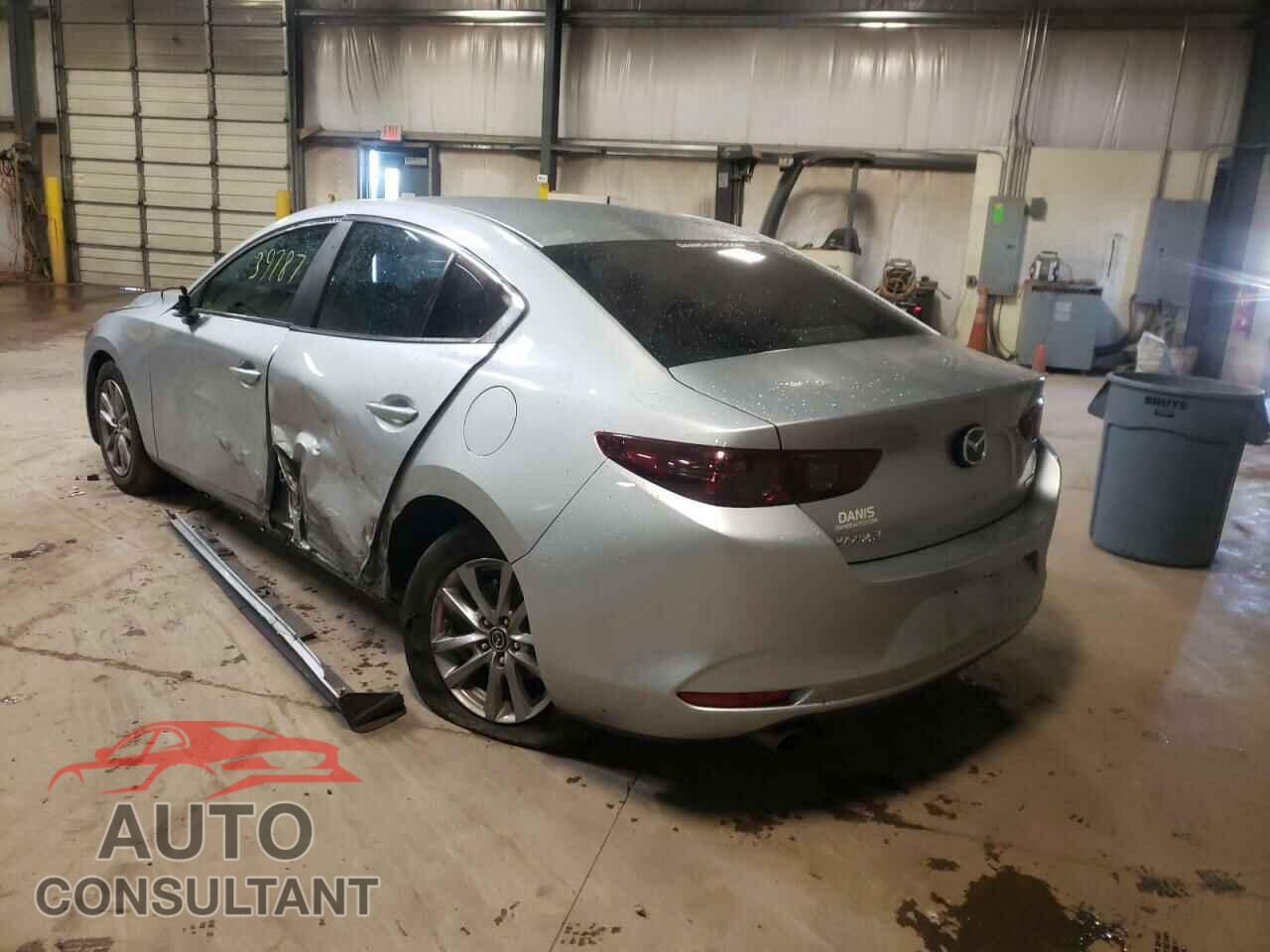 MAZDA 3 2019 - 3MZBPABL5KM113943