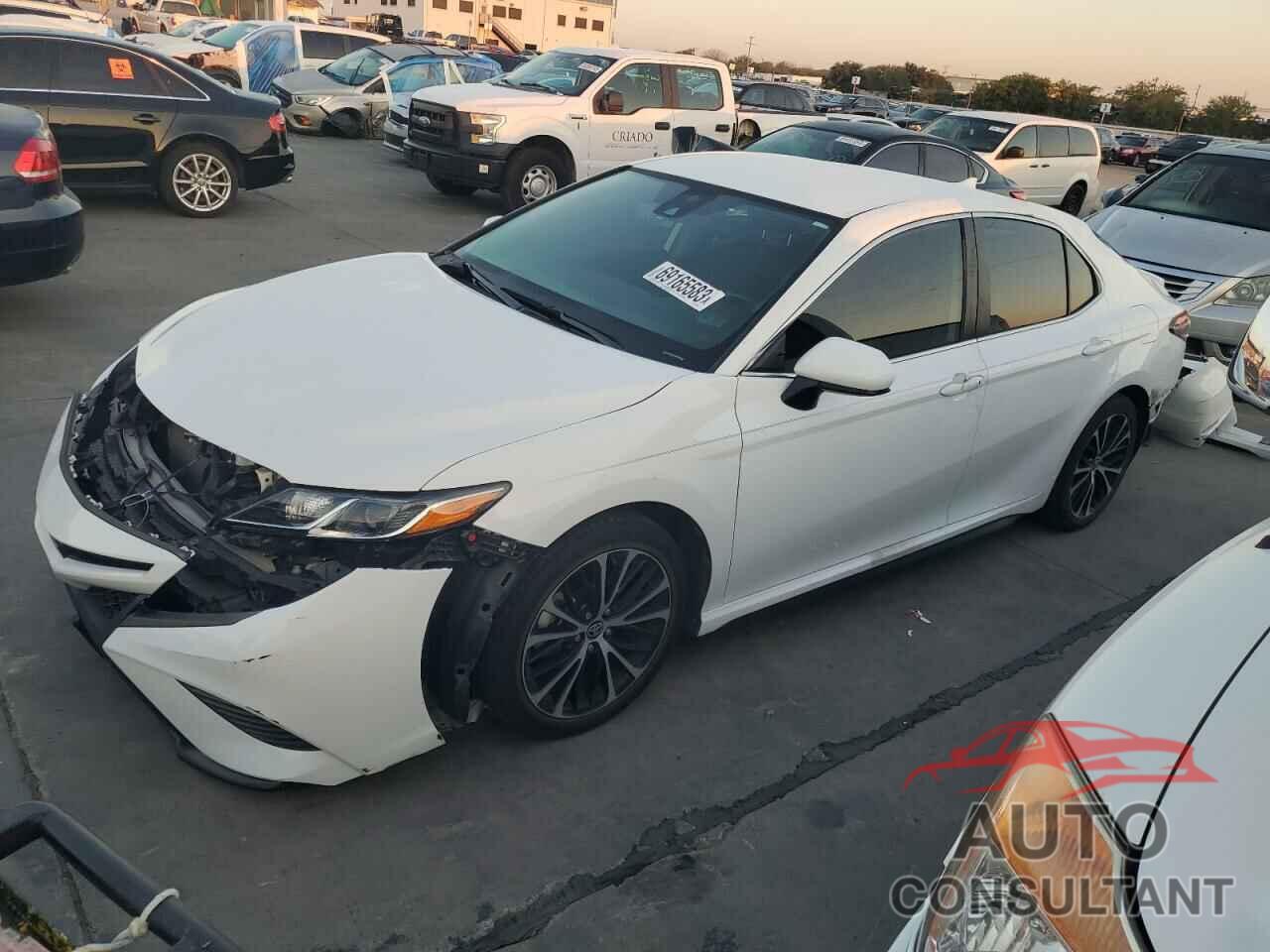 TOYOTA CAMRY 2020 - 4T1G11AK4LU961307