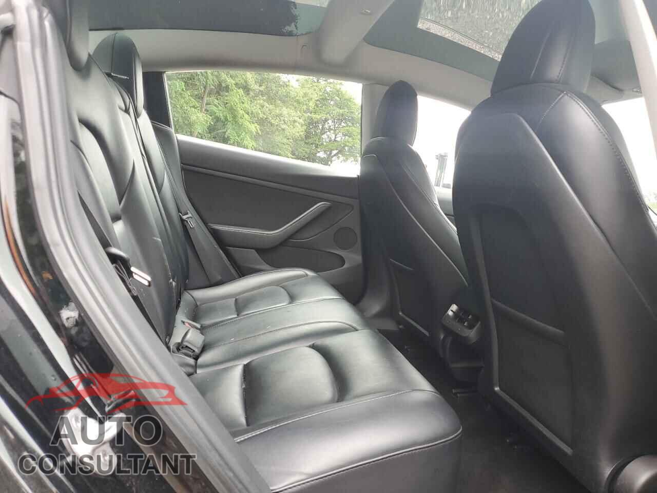 TESLA MODEL 3 2022 - 5YJ3E1EA0NF370198