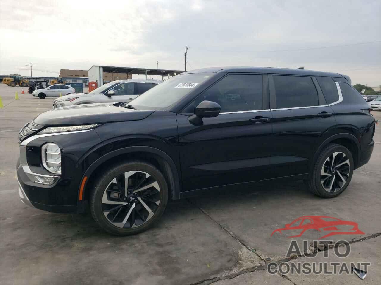 MITSUBISHI OUTLANDER 2022 - JA4J3UA84NZ017565